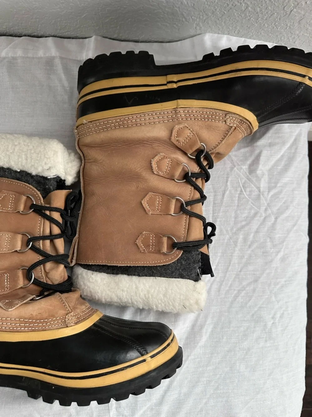 Sorel Caribou Waterproof Snow Boots Men’s 10 Brown Black Winter Duck Boots‎